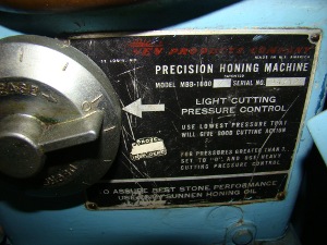 No. MBB-1600, SUNNEN, s/n 44712, 200-1600 rpm, 1/2 HP, coolant