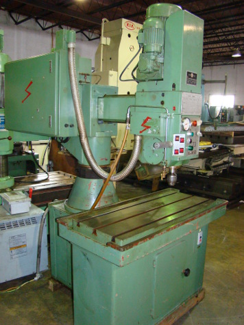 30 KAO MING, 16 x 41 table, 1-1/2 cap, auto downfeed, tapping, 1982