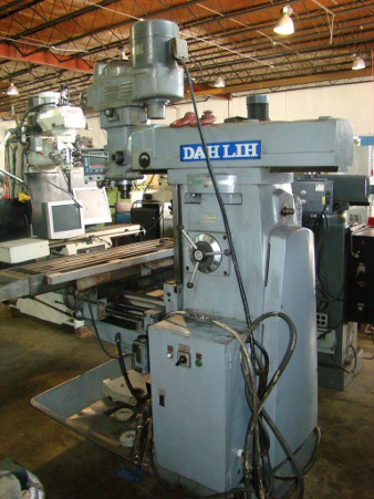 DAHLIH, #GH2200, #50 horz. spindle, #40 turret head, auto feed, 1988