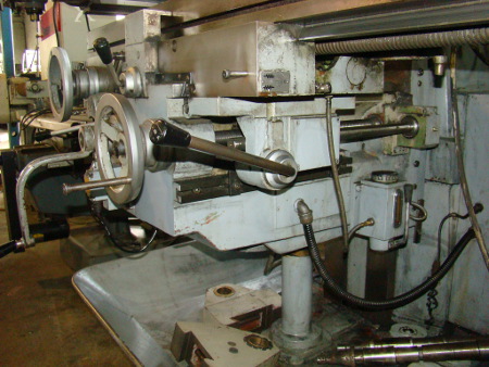 DAHLIH, #GH2200, #50 horz. spindle, #40 turret head, auto feed, 1988