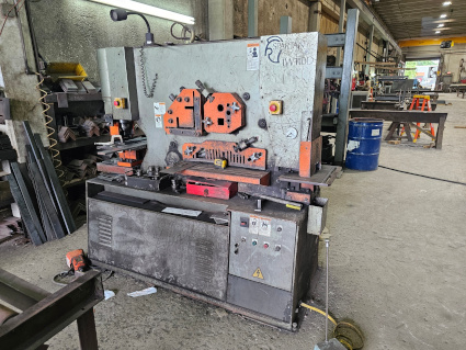 SPARTAN, #IW110D/2, 110 tons, 6 X 6 X 1/2 , 12 throat, 10 HP, tooling, '03