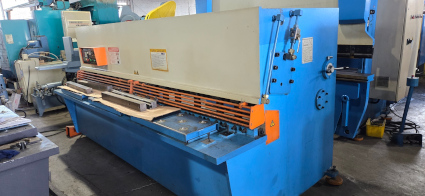 1/4 x 10' WJM, #QC12K-6x3200, 15 HP, hyd, Estun E21S BG, Sheet lift, 2007