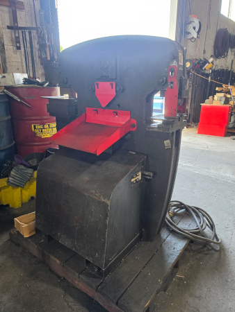 4 x 4 x 1/4 , EDWARDS, 55 Ton, Hydraulic, 5 HP, 3 phase, notcher, 2014